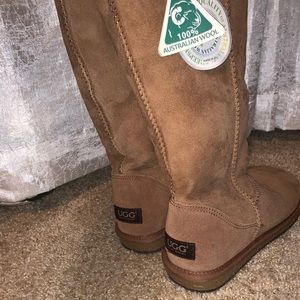 NWT UGG Classic Tall Boots